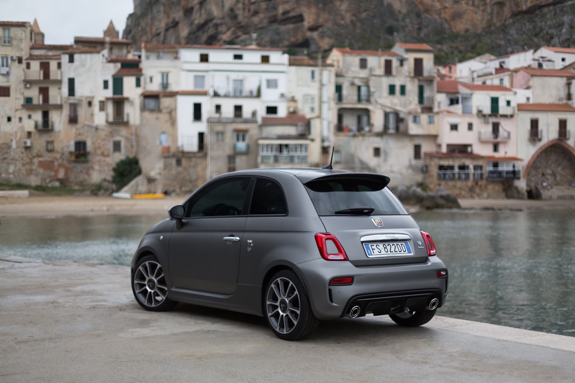 Abarth 595 Turismo (Automatic)